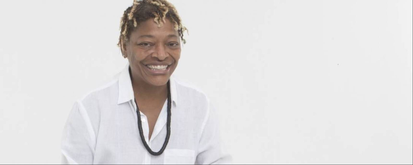 Vencedora da última edição do Grammy, Mart’nália faz show inédito no aeroporto de Florianópolis