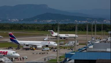 Balanço: movimento de ageiros no Aeroporto Internacional de Florianópolis cresce 4% na alta temporada