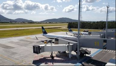 Aeroporto Internacional de Florianópolis retoma voo direto para Chapecó